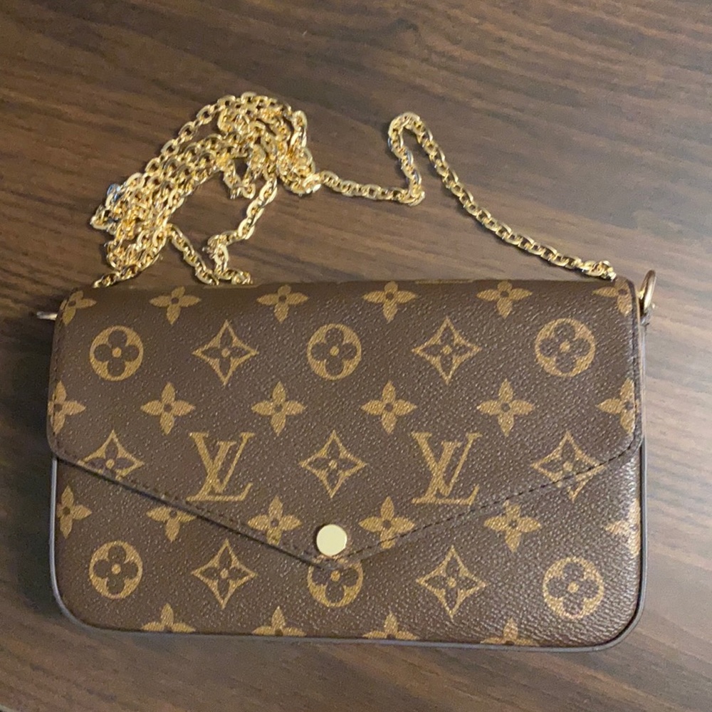 Louis Vuitton super cute handbag